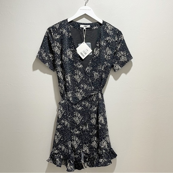 J.ING Women’s Black Abstract Print True Wrap Dress Ruffle Hem Short Sleeve Sz M - Picture 2 of 12